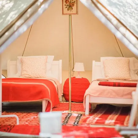 Odyssey Eco Glamping * Galatás